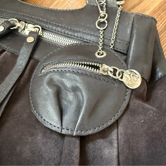 Via Repubblica Suede and Lambskin Leather Charcoal Grey Shoulder Bag - Picture 5 of 12